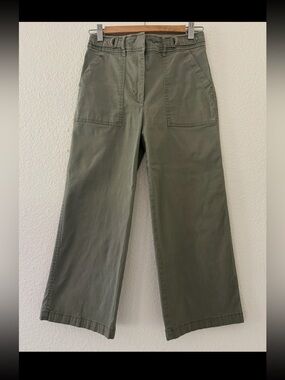 White House Black Market Olive Cropped Pants